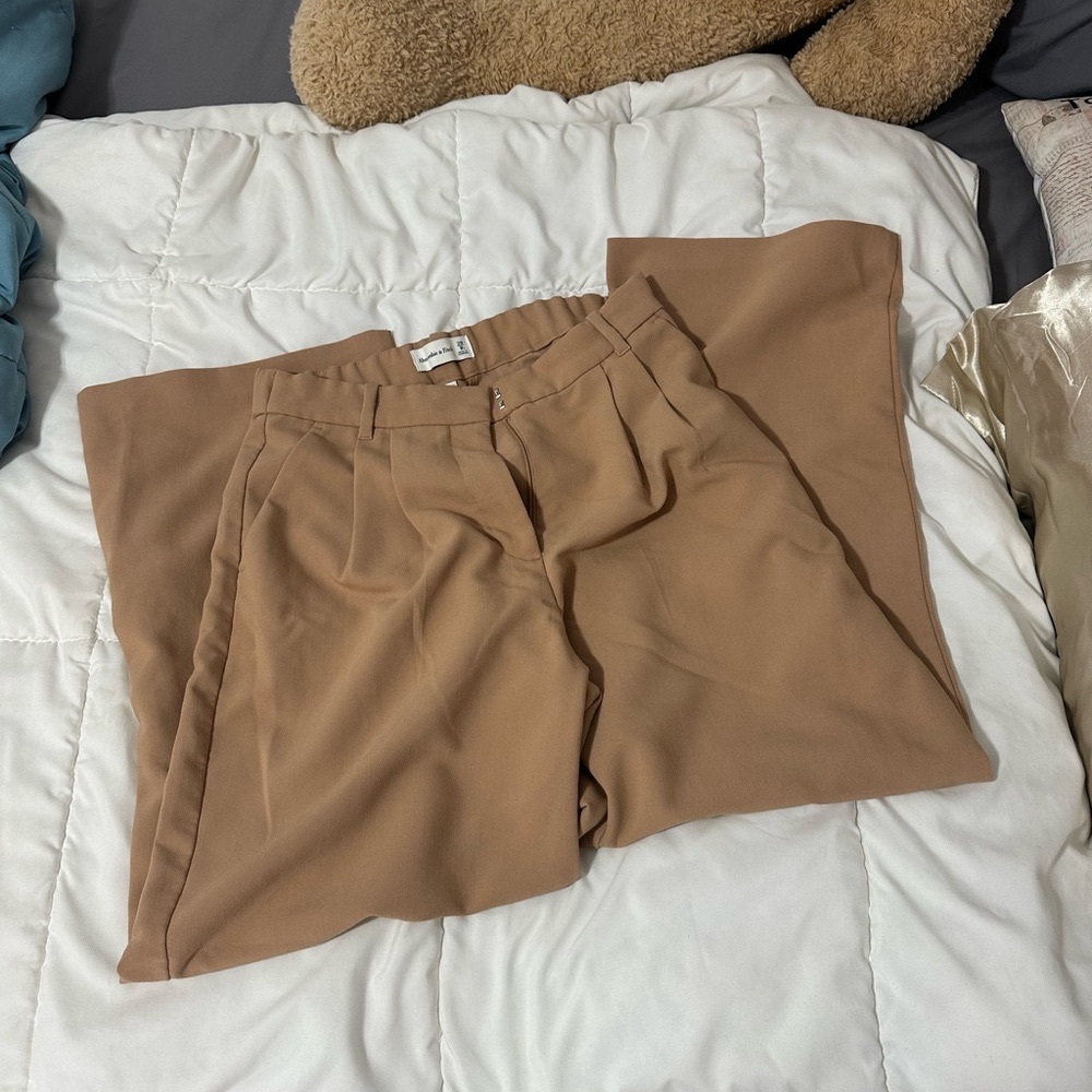 Men's Tan Pants